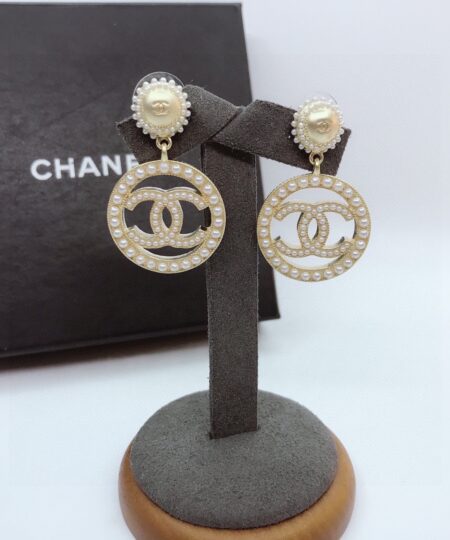 Alternative view of Chanel Dangling Big Circle Frame Earrings Gold Tone For Women