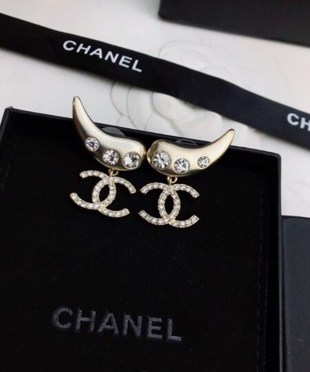 Alternative view of Chanel Horn Shape Earrings Gold Tone For Women