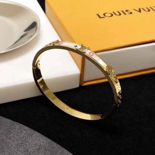 Louis Vuitton Pattern Bracelet Gold For Women - Image 3