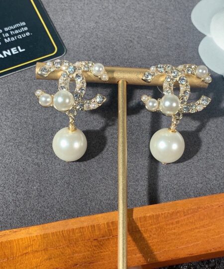 Alternative view of Chanel Pearl C Double Earrings Gold For Women