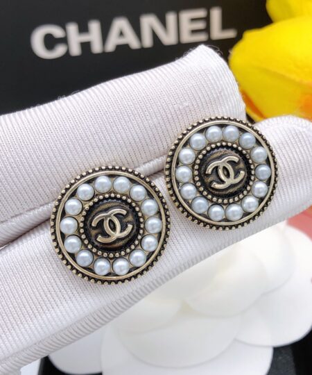 Alternative view of Chanel Rice Grain Earrings White For Women