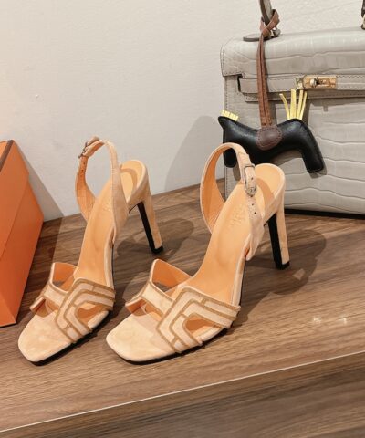 Hermes  Premiere Sandal Beige For Women 4.1in/10.5cm
