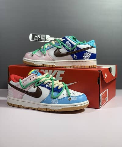 Nike SB Dunk Low Top Pink White Blue With Brown Nike Swoosh Sneaker For Men, Men's Shoes