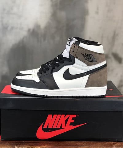 Travis Scott x Nike Air Jordan 1 Retro High OG ‘Mocha’ and Black Sneaker For Men, Men's Shoes
