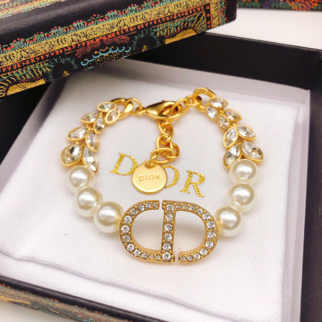 Dior Bracelet Gold For Women - Image 6