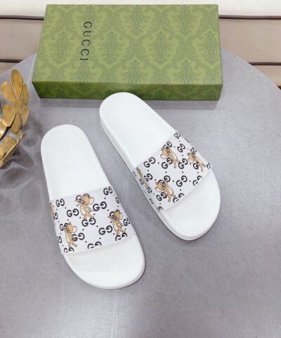 Gucci Men’s Jerry Print Slide Sandal White For Men 681867