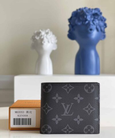 Louis Vuitton Amerigo Wallet Monogram Eclipse For Men 4.7in/11.5cm LV