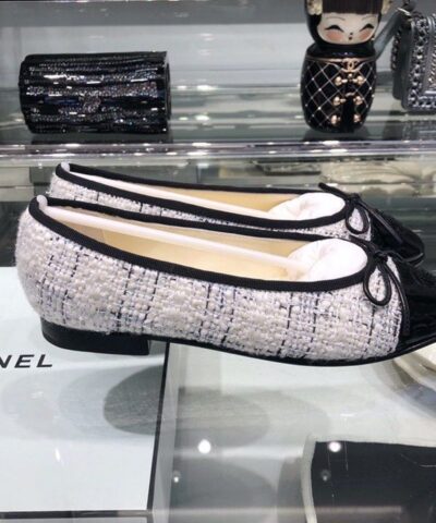 Chanel Ballerina Flats Tweed & Grosgrain Calfskin Leather Fall/Winter Collection Grey/Black