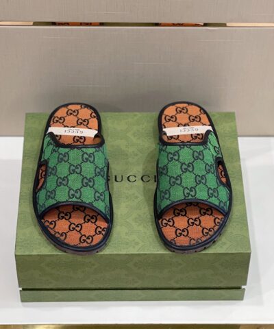 Gucci Men’s GG Supreme Slide Sandal Orange And Green For Men ‎624879