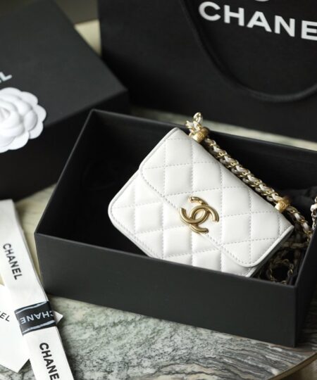 Chanel CO-CO Clutch With Chain 9.5cm/3.7in Gold Toned Hardware For Women White